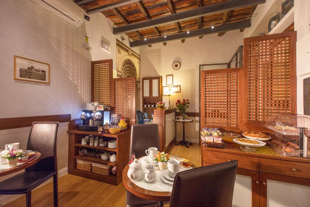 Leonetto Inn Рим Стая снимка
